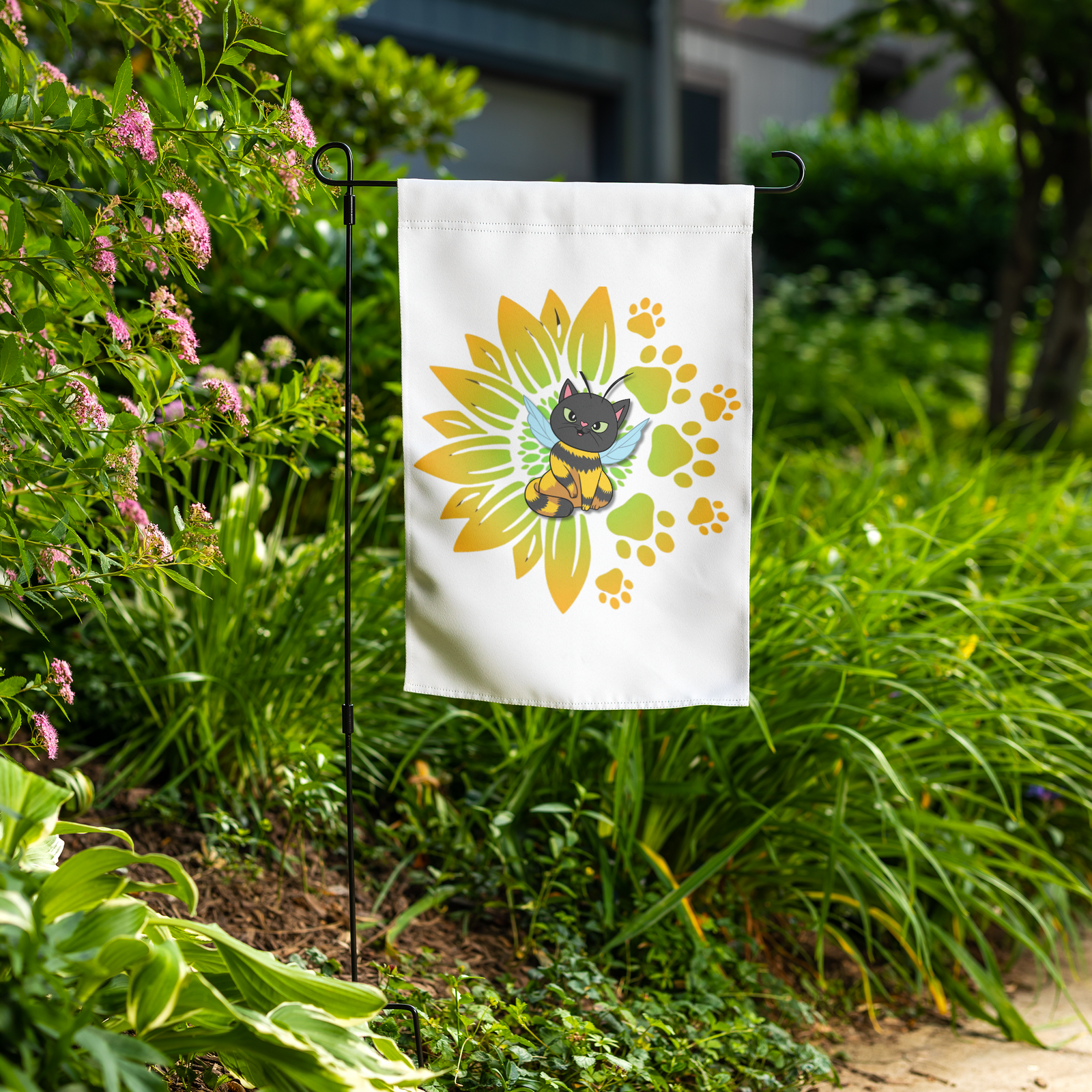 🐝 Garden Buzz Black Cat Flag